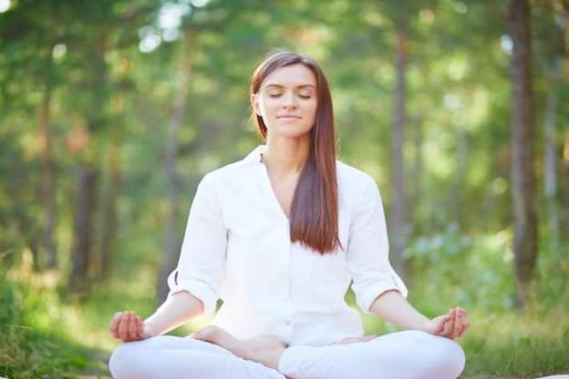 Các hoạt động tinh thần giúp thư giãn trước giờ đi ngủ